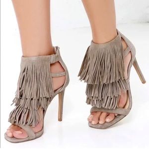 Steve Madden fringe heels size 6